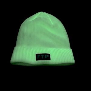 FTP glow in the dark beanie (white)